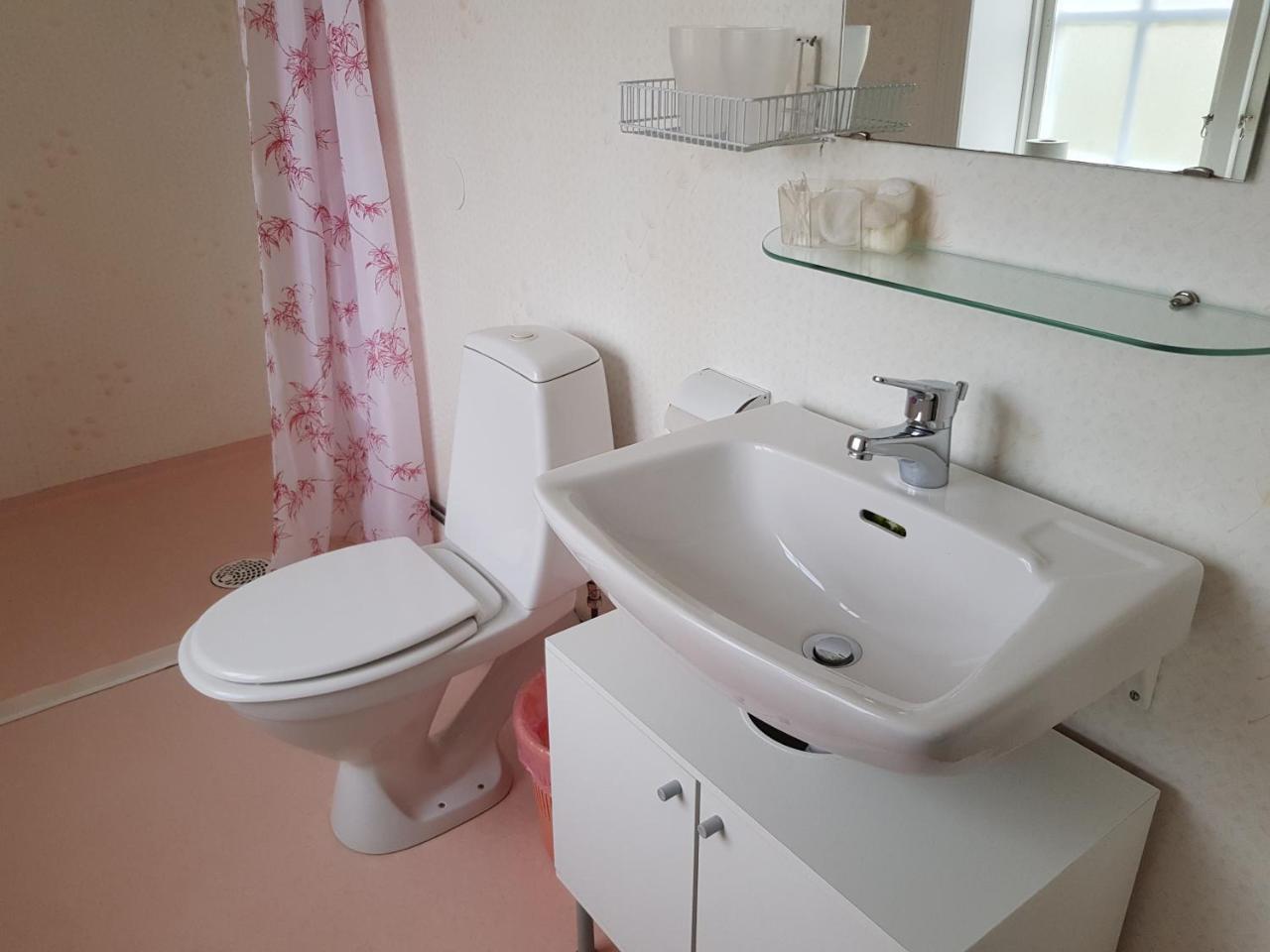 Roeda Stallet Bed & Breakfast Hjo